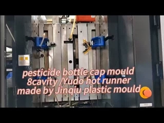 Wstrzykiwacz do formowania z 8głębli Cold Runner 70mm plastikowa buteleczka Formularz do 50L Jerrycan